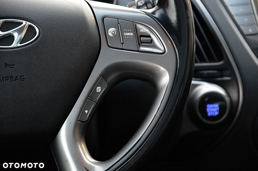 Hyundai ix35 1.6 2WD Fifa World Cup Edition - 29