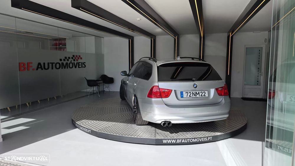 BMW 320 d EfficientDynamics Navigation - 19