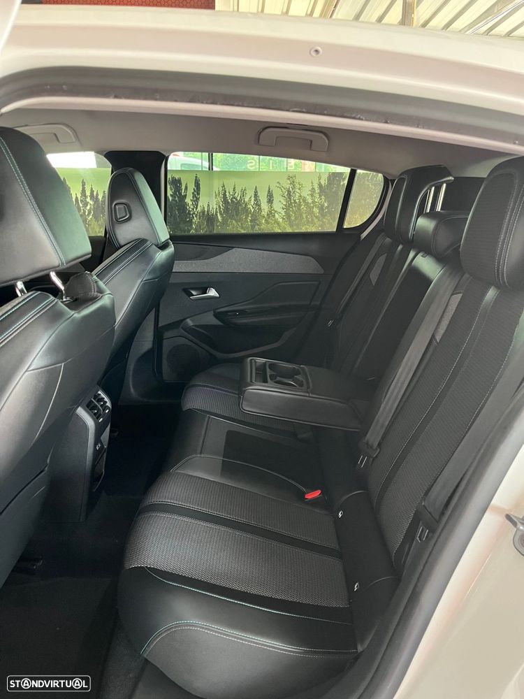Peugeot 308 1.5 BlueHDi Allure Pack EAT8 - 25