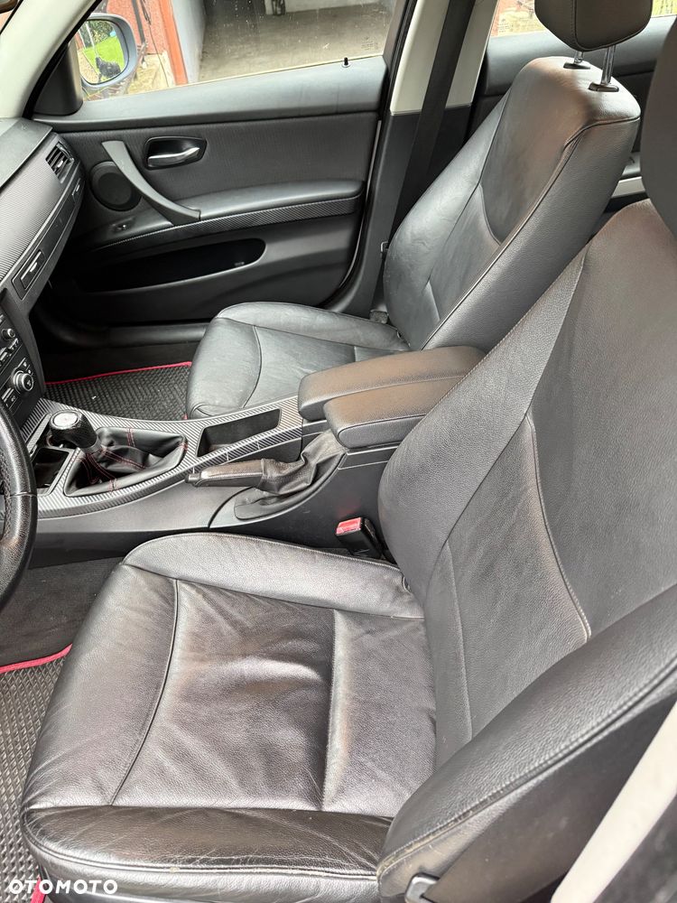 BMW Seria 3 325i - 11