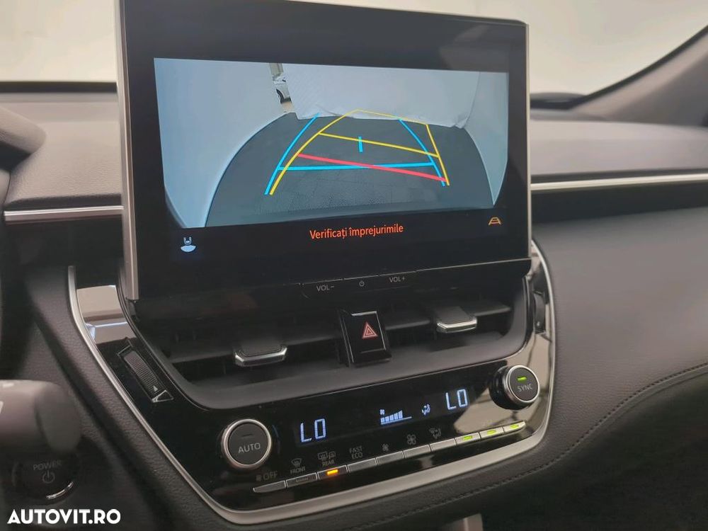 Toyota Corolla Cross - 8