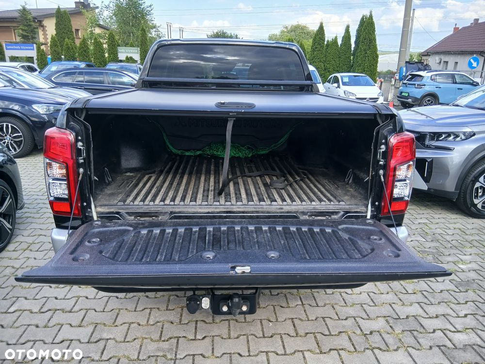 Mitsubishi L200 2.2 d DC Instyle Plus - 19