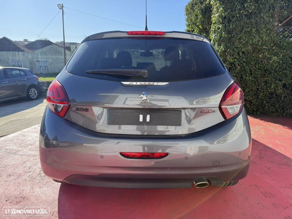 Peugeot 208 1.2 PureTech GT Line EAT6 - 5