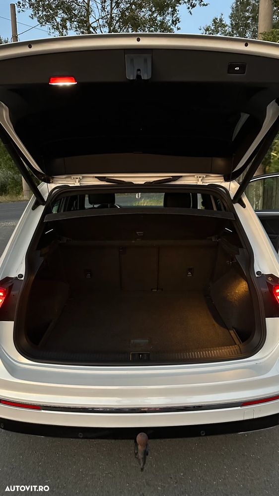Volkswagen Tiguan - 9