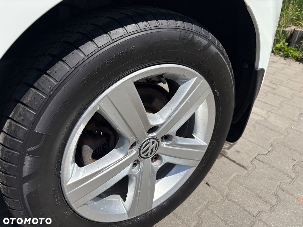 Volkswagen Golf - 28