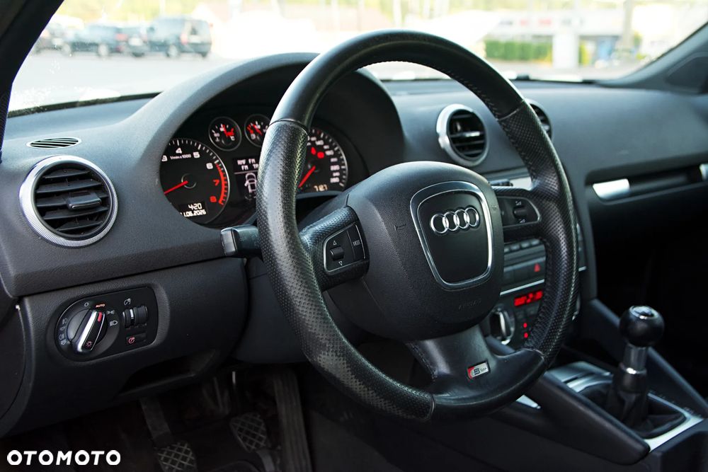 Audi A3 Sportback 1.4 TFSI S line Sportpaket - 12