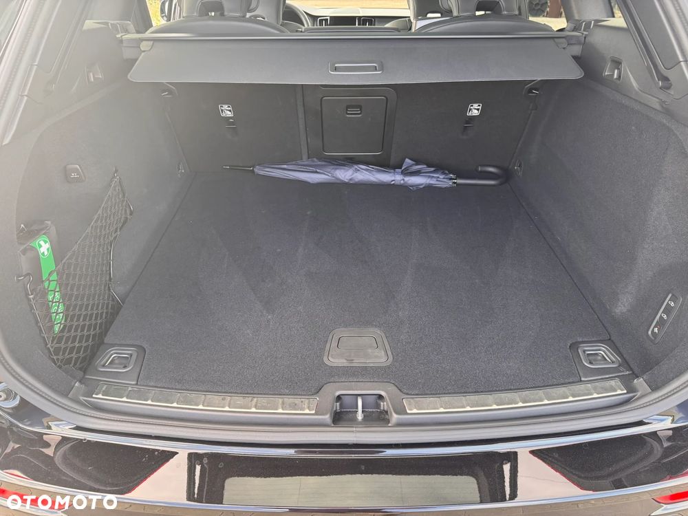 Volvo XC 60 B5 B AWD Ultimate Black Edition - 17