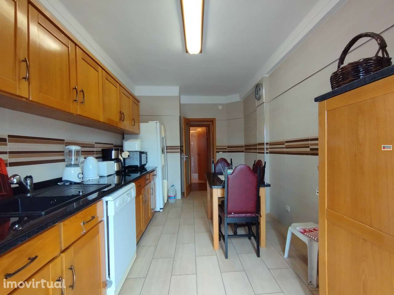 Edifício c/ 5 Apartamentos (3x T2 + 1 T3 + 1 T4) - Tortosendo - Grande imagem: 4/37