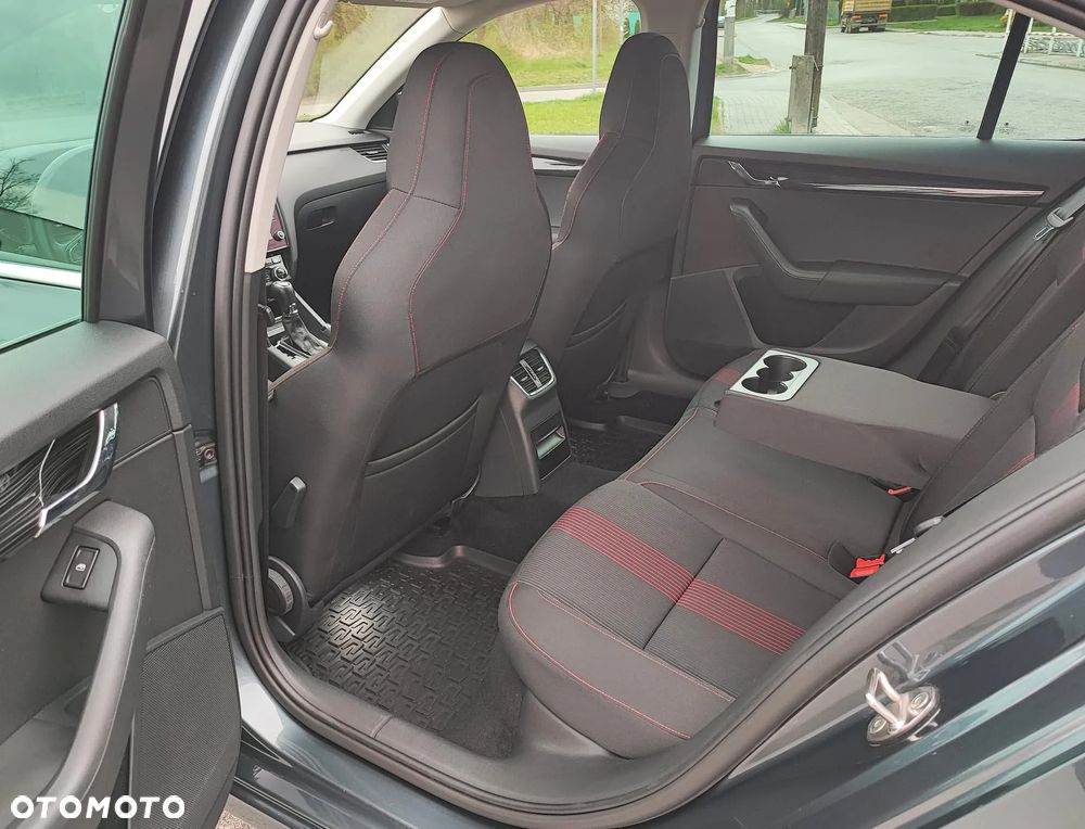 Skoda Octavia 1.4 TSI Style DSG - 16