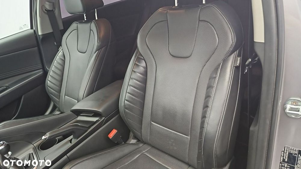 Hyundai Elantra 1.6 Smart - 11