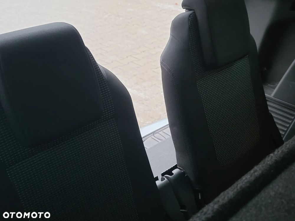 Peugeot 5008 1.6 THP Active 7os - 22