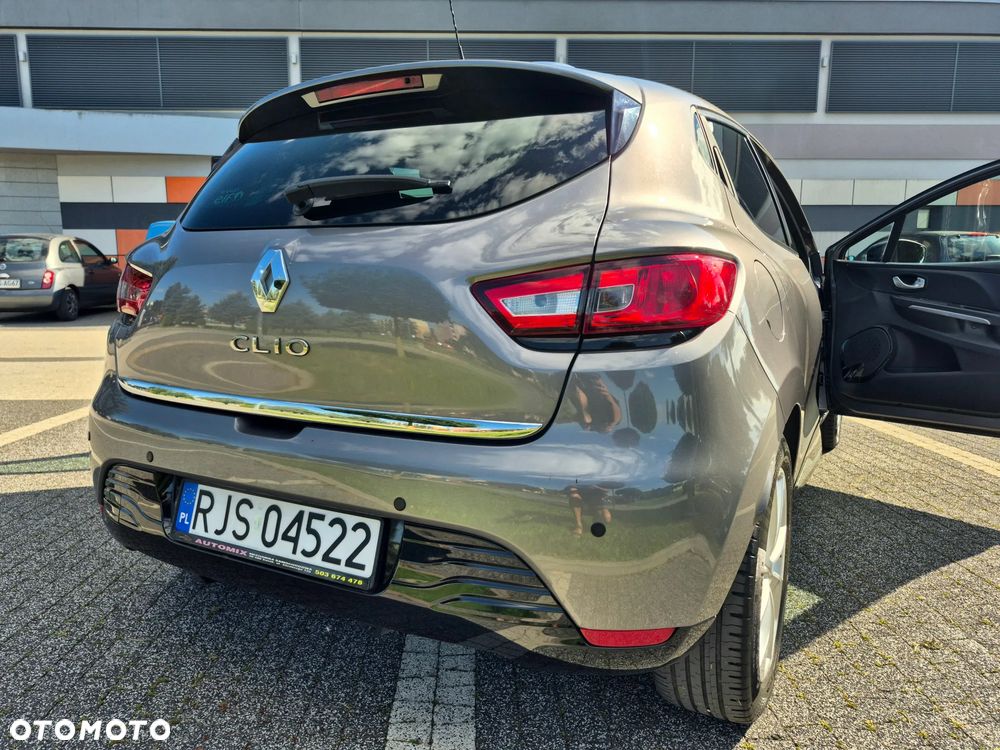 Renault Clio 1.2 16V Limited - 11