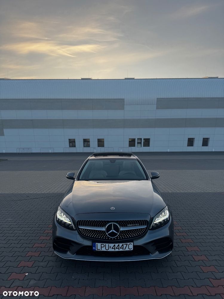 Mercedes-Benz Klasa C 300 4Matic 9G-TRONIC AMG Line - 31