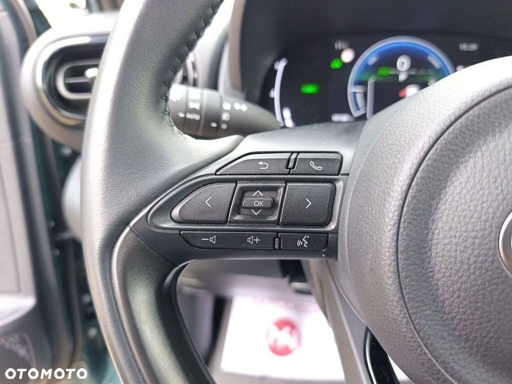 Toyota Yaris Cross Hybrid 1.5 Style - 28