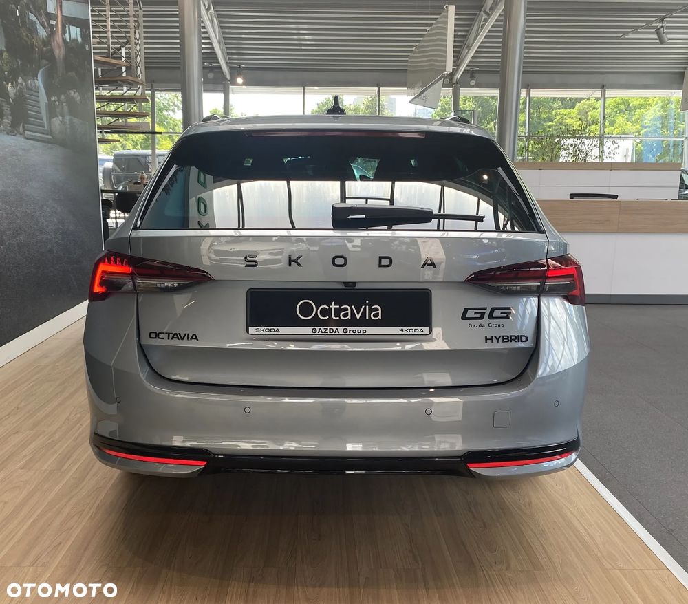 Skoda Octavia 1.5 TSI mHEV Sportline DSG - 4