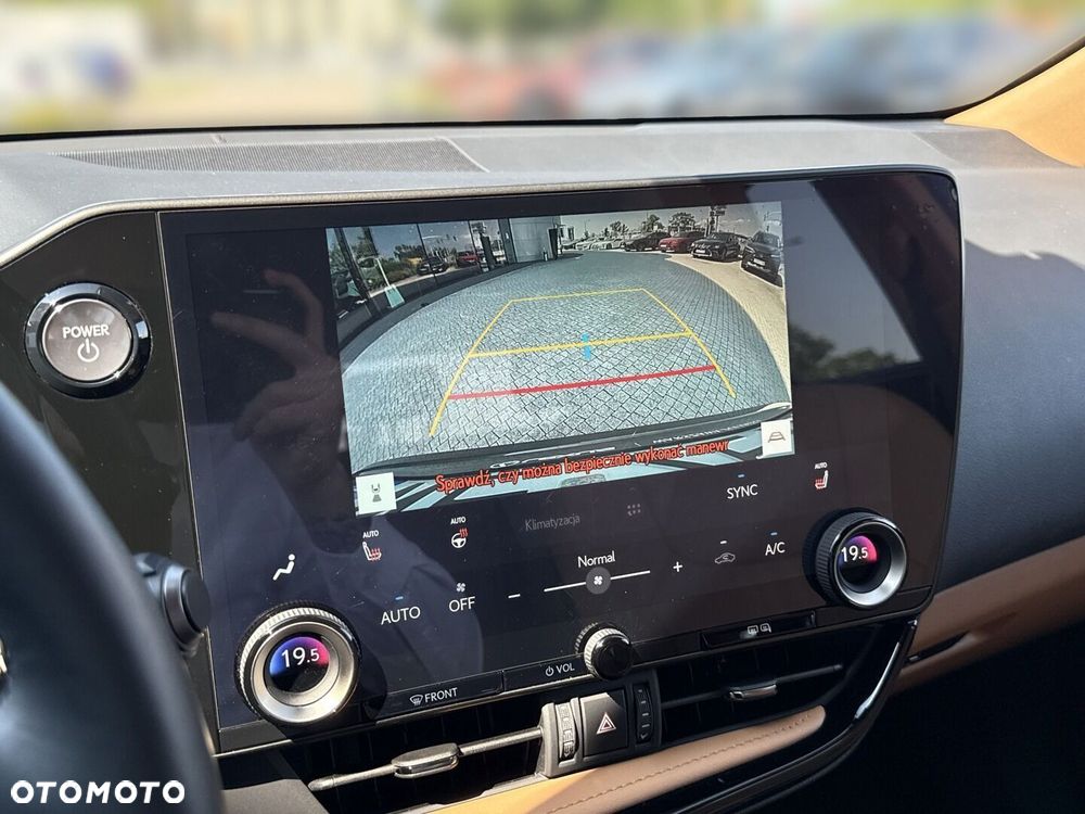 Lexus NX 350h Prestige AWD - 18