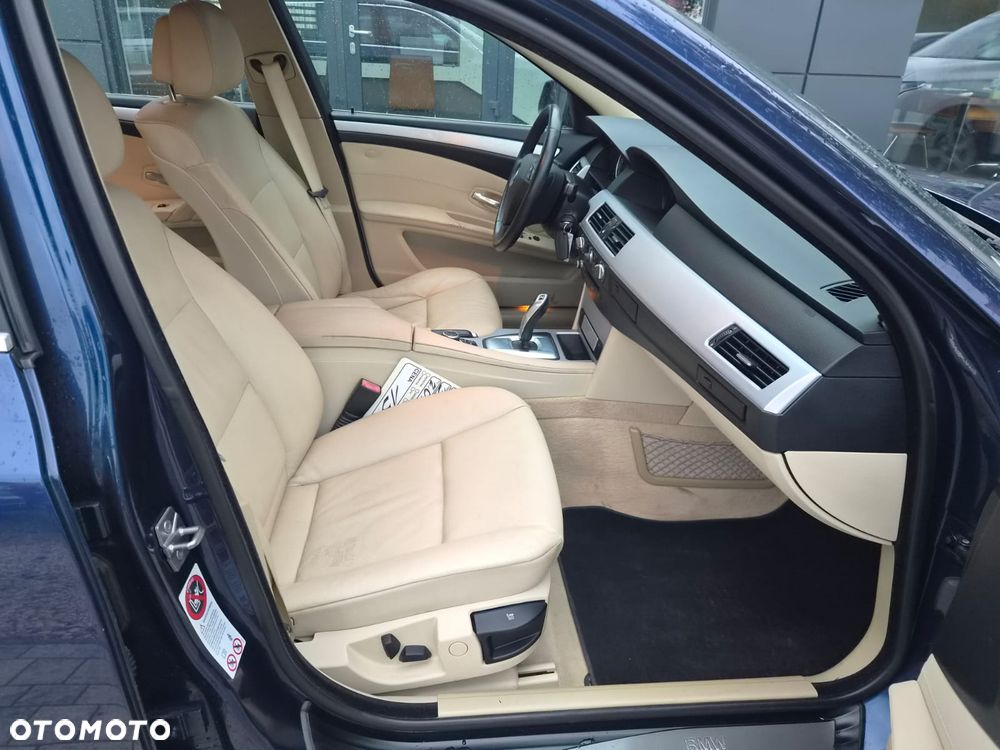BMW Seria 5 520i - 21