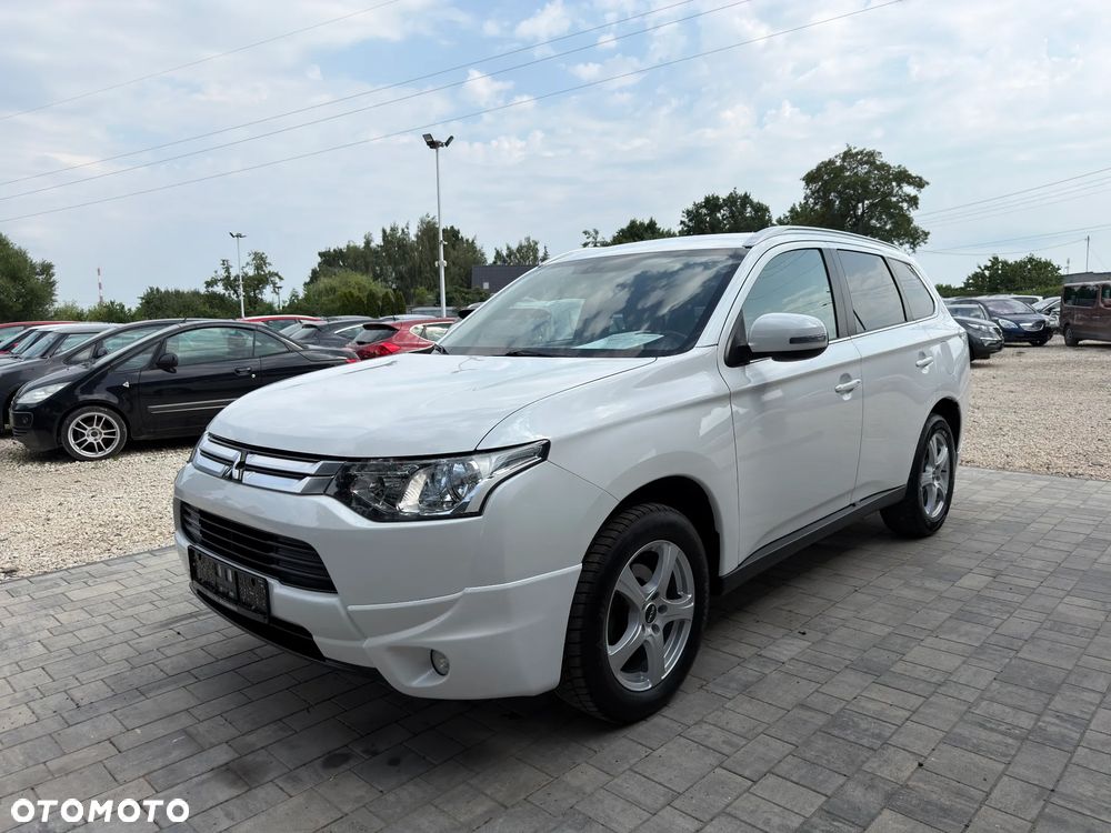 Mitsubishi Outlander 2.2 DID Intense + - 8