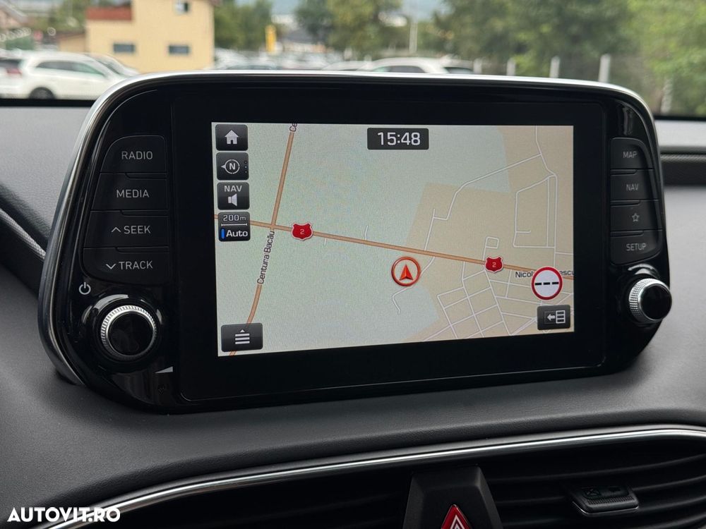 Hyundai Santa Fe - 10