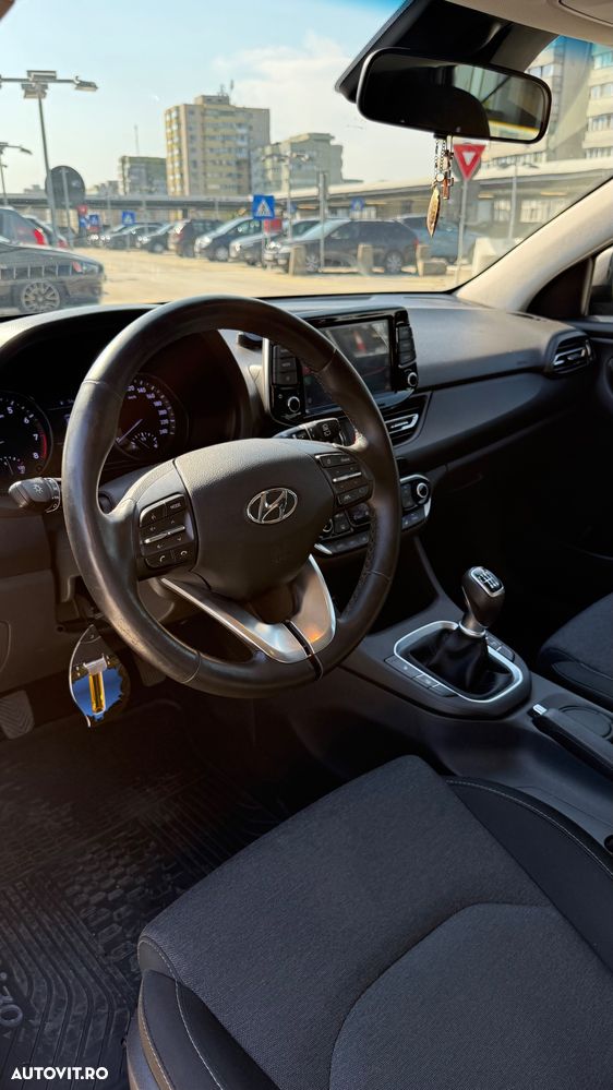 Hyundai i30 1.5 110CP 5DR M/T Highway - 33