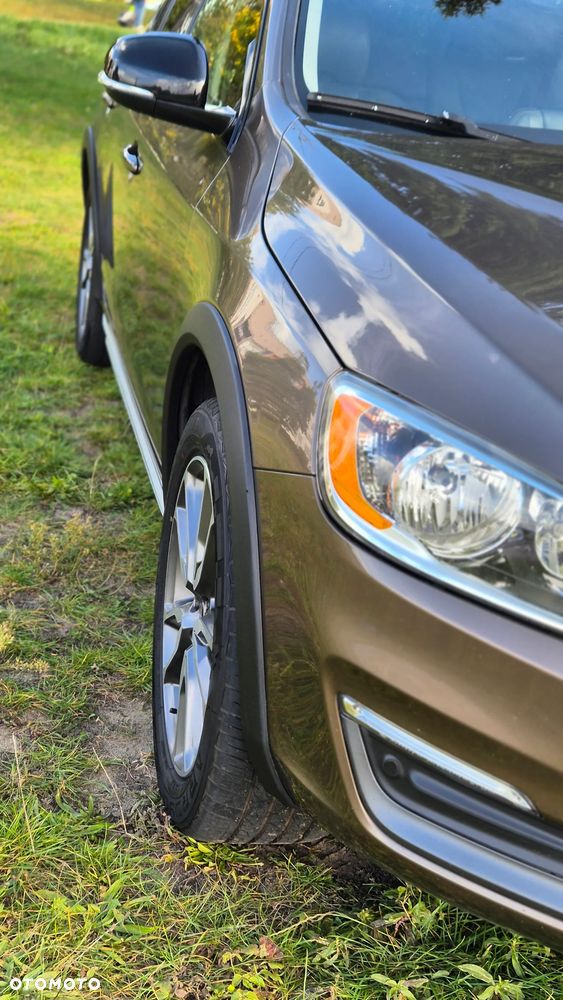 Volvo V60 Cross Country T5 AWD Momentum - 9