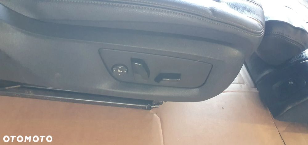 Fotele przód tył kanapa skóra komplet BMW 5 G30 - 10