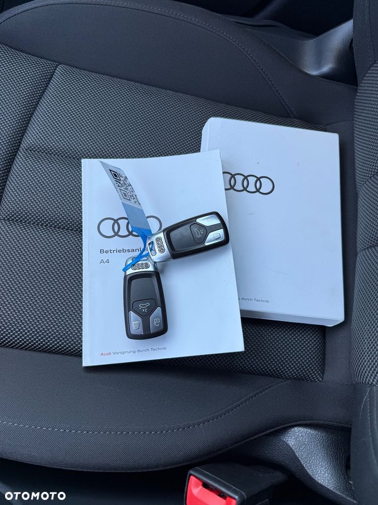 Audi A4 Avant 40 TDI quattro S tronic - 27