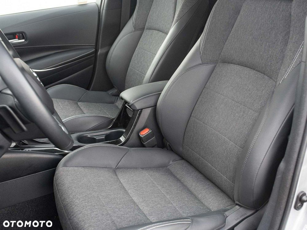 Toyota Corolla - 13