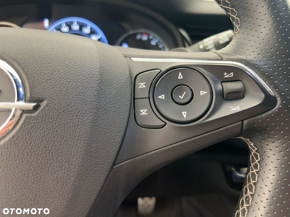 Opel Insignia - 22