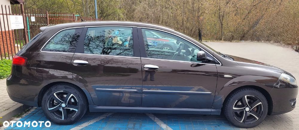 Fiat Croma 1.9 JTD Dynamic - 12