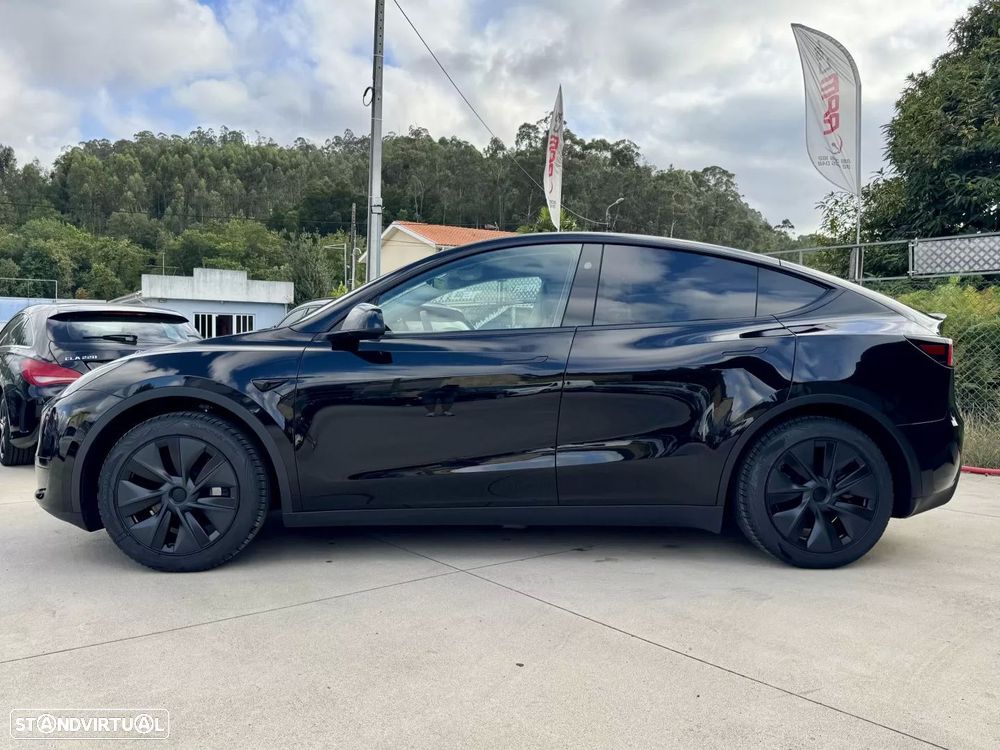 Tesla Model Y Long-Range RWD - 19