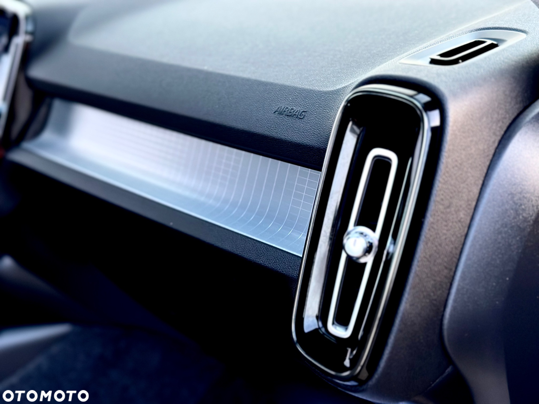 Volvo XC 40 D4 AWD Momentum Pro - 35