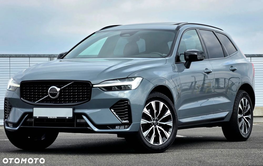 Volvo XC 60 B4 B Plus Dark - 9
