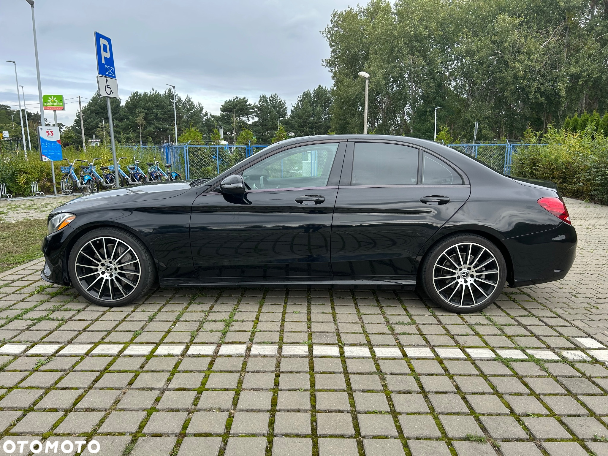 Mercedes-Benz Klasa C 300 9G-TRONIC AMG Line - 9