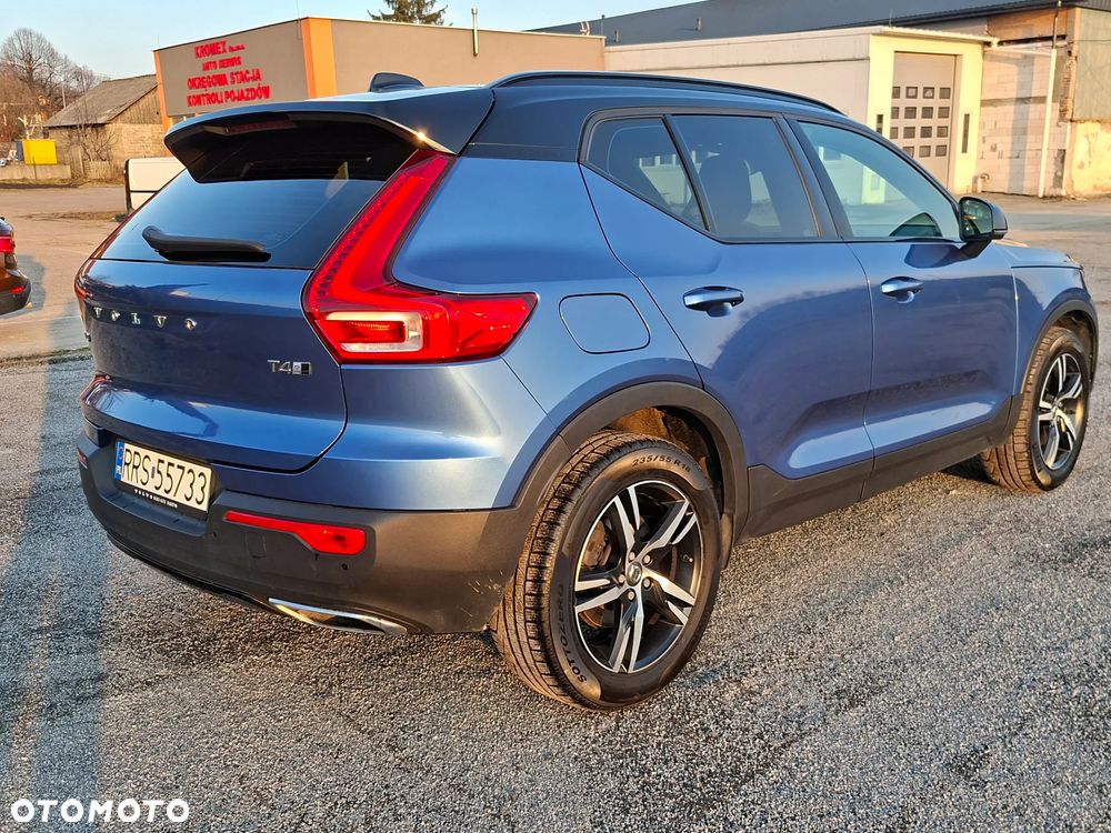 Volvo XC 40 T4 R-Design - 4