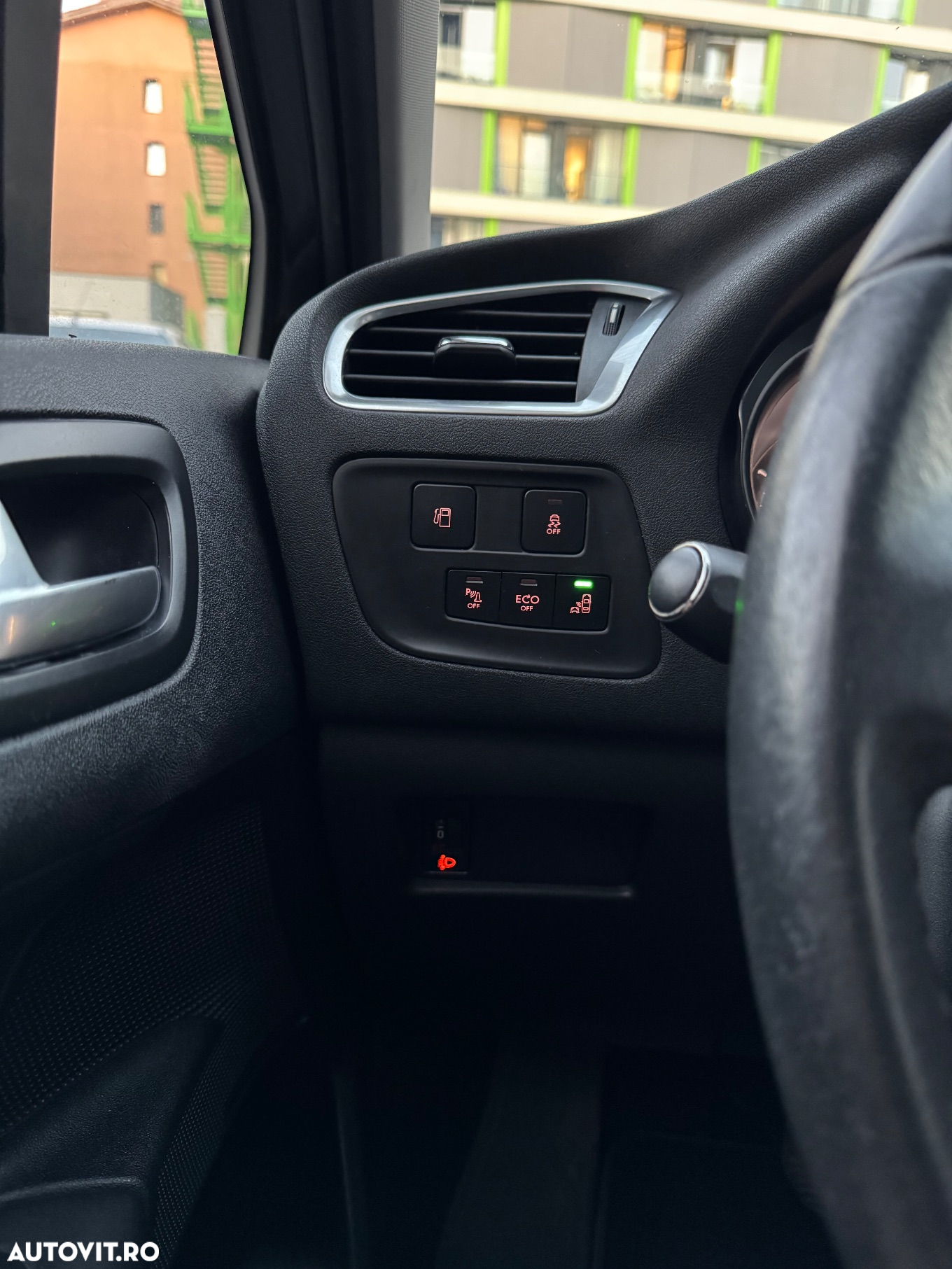 Citroën C4 BlueHDi 120 Stop&Start EAT6 Shine - 13
