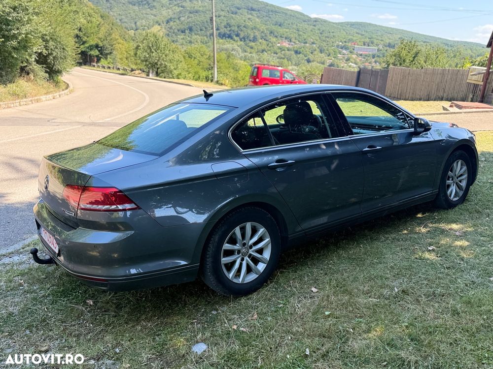Volkswagen Passat 2.0 TDI SCR BlueMotion Comfortline - 5