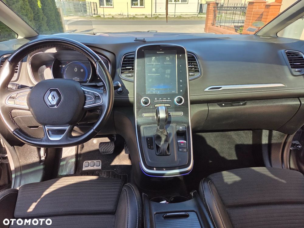 Renault Grand Scenic - 15