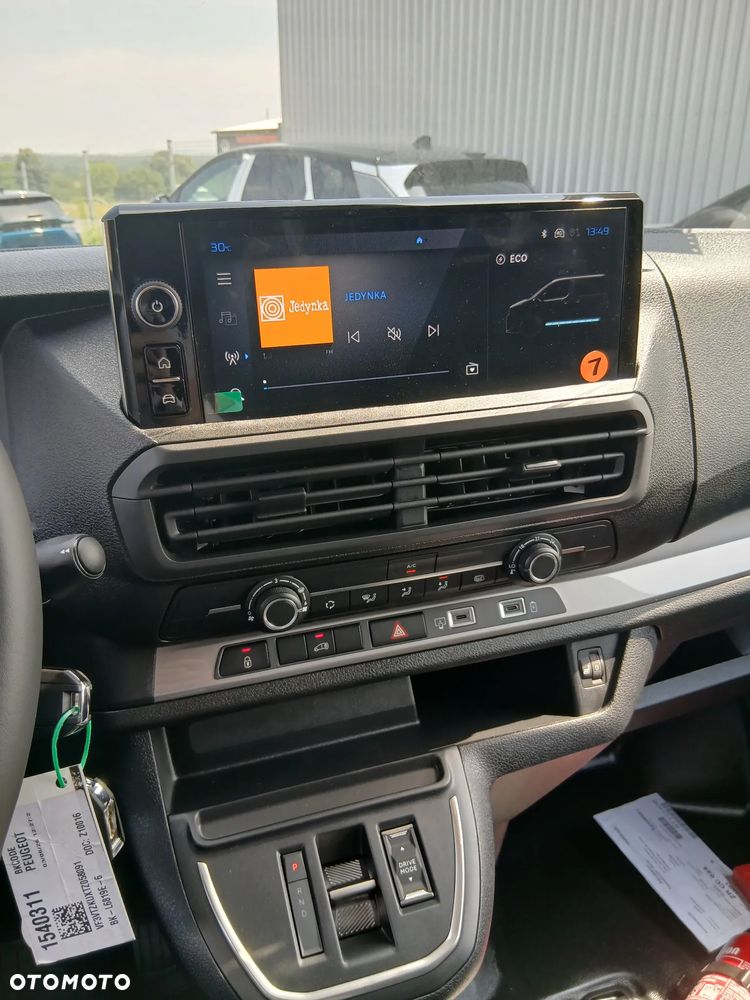 Peugeot Expert - 8
