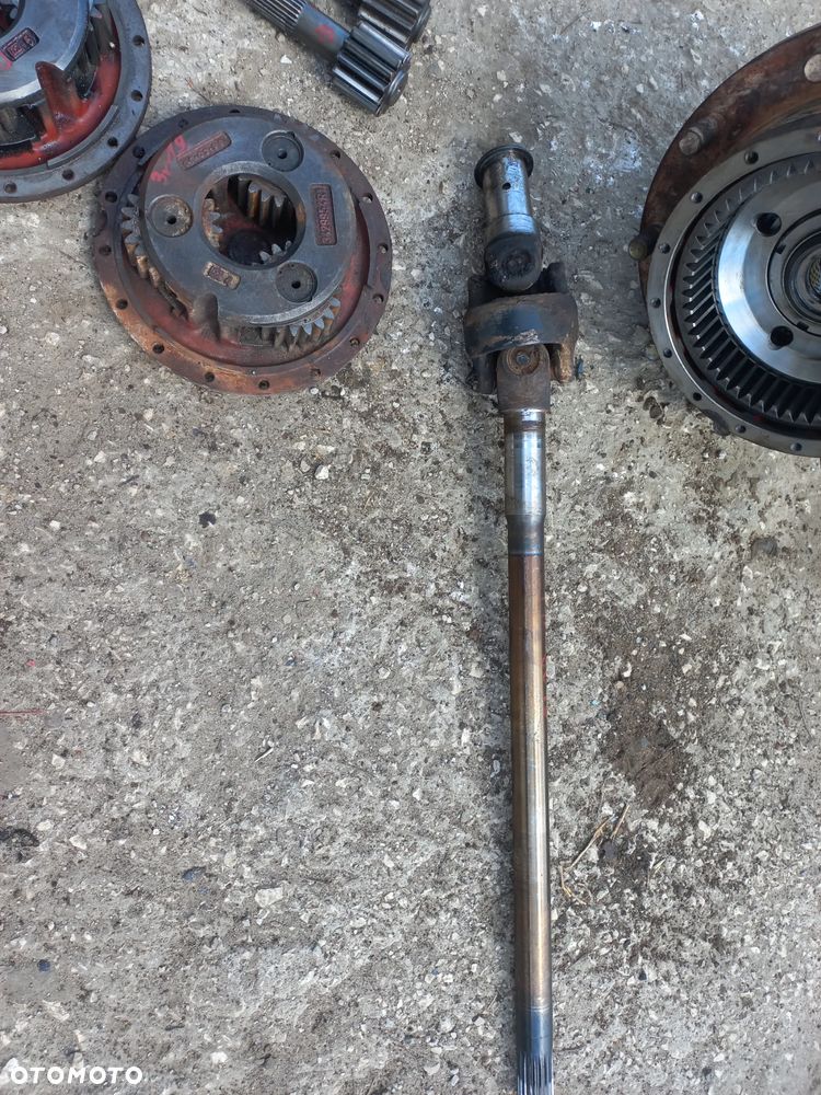 Most DANA AG 155 AGCO 3764955M91,półoś ,kosz satelit,układ planetarny,atak,koło talerzowe,obudowa,satelita,koło koronowe.massey ferguson 8210,8220,8230,8240,8250,8260,8270,8280,8290,3429954R1,ZĘBNIK - 6