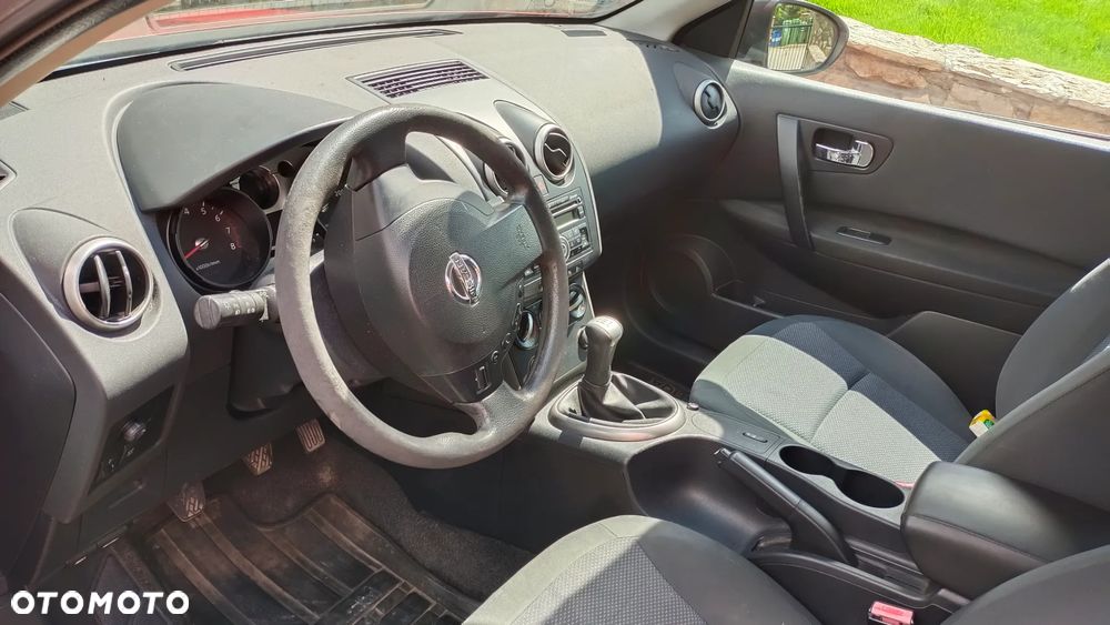 Nissan Qashqai 1.6 Visia - 8