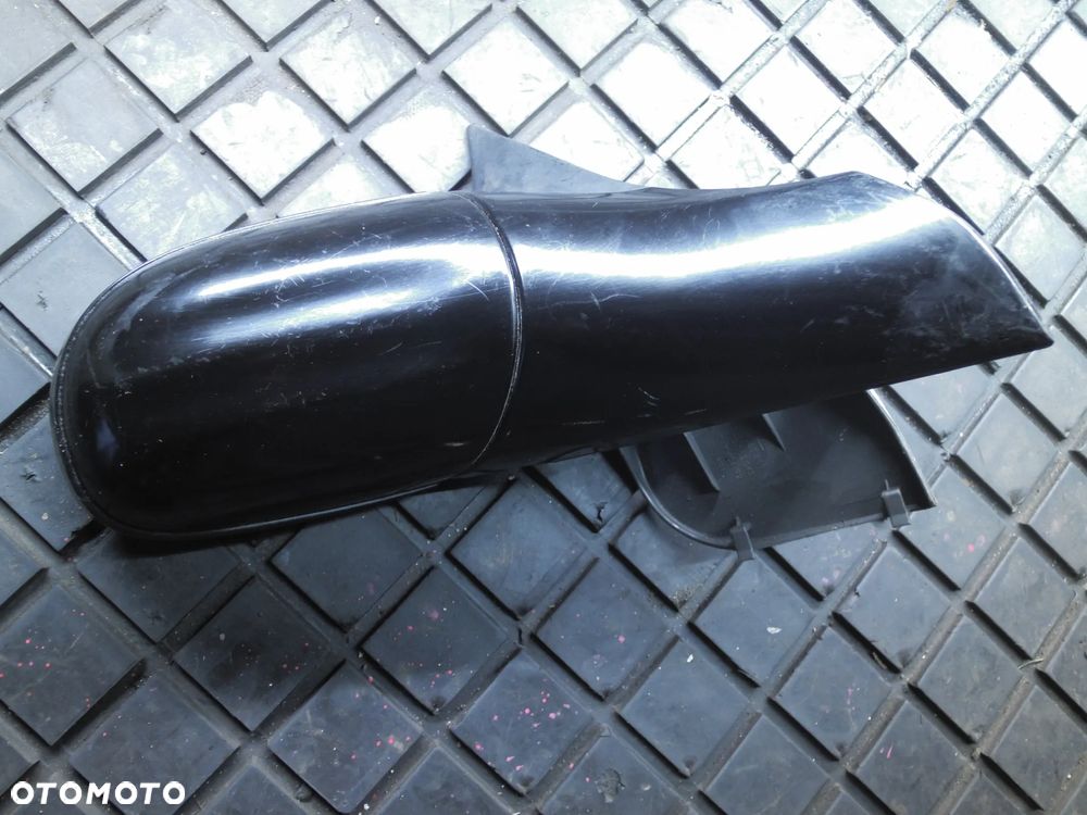 LUSTERKO PRAWE MANUALNE OPEL CORSA B CZARNE - 1