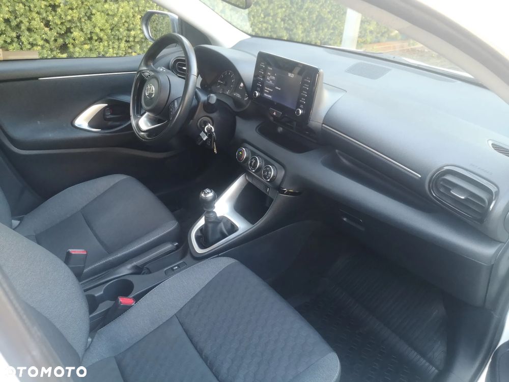 Toyota Yaris 1.5 Comfort - 3