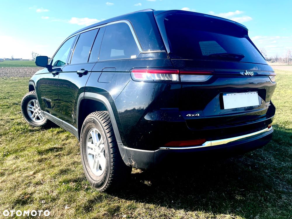 Jeep Grand Cherokee - 12