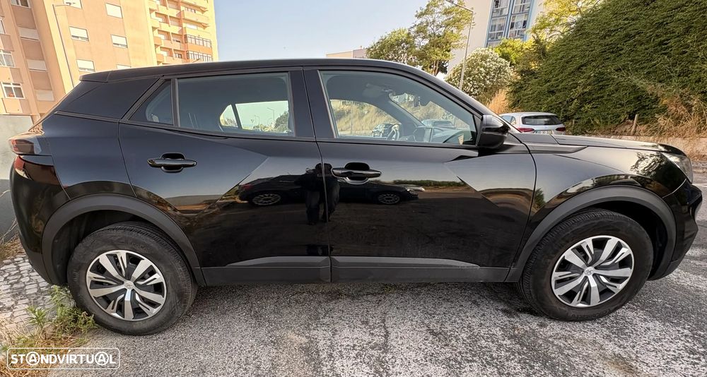 Peugeot 2008 1.2 PureTech Active — fotografia 4