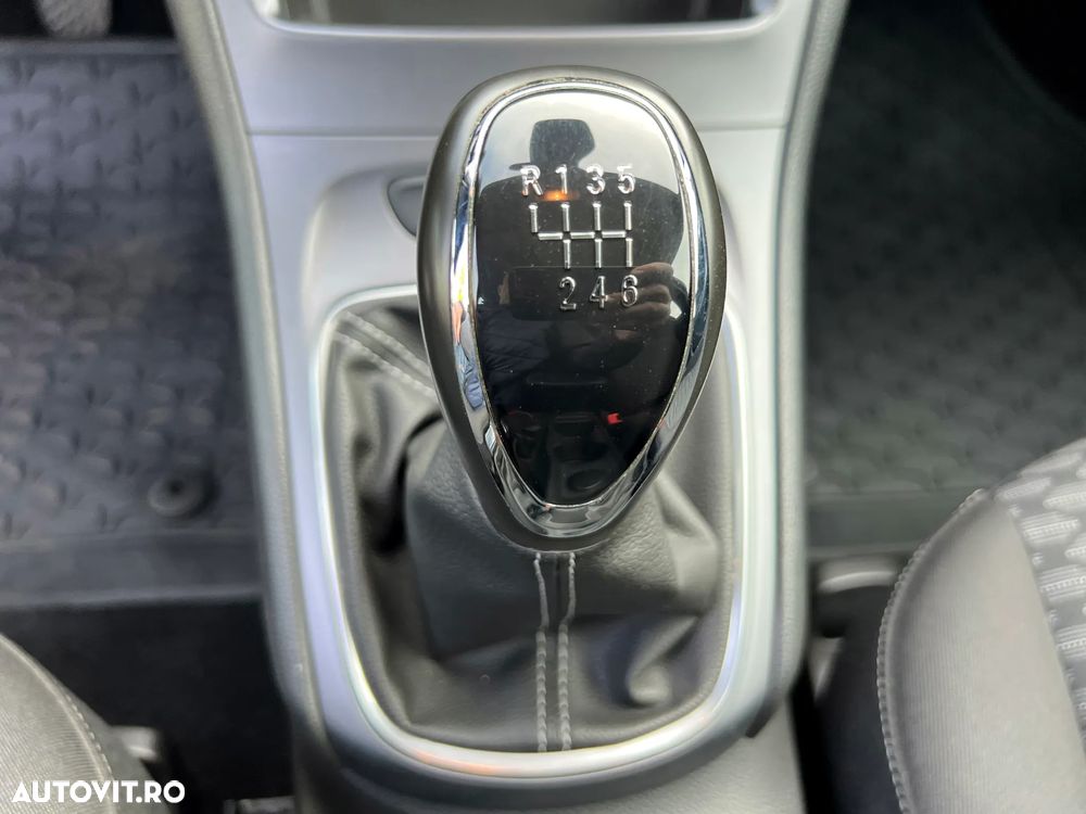 Opel Astra Sport Tourer 1.2L Turbo Start/Stop Business Edition - 20