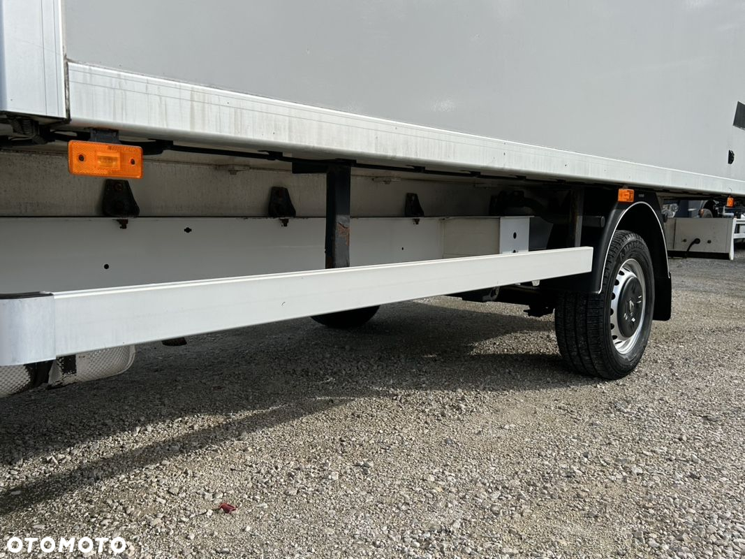 Renault MASTER CHŁODNIA MROZNIA THERMO KING ZANOTTI / IZOTERMA 9 EUROPALETTI JAK NOWY SERWIS ASO - 3