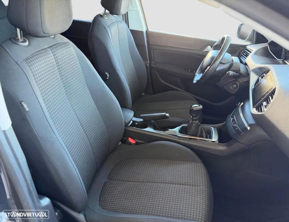 Peugeot 308 SW 1.2 PureTech Active - 6