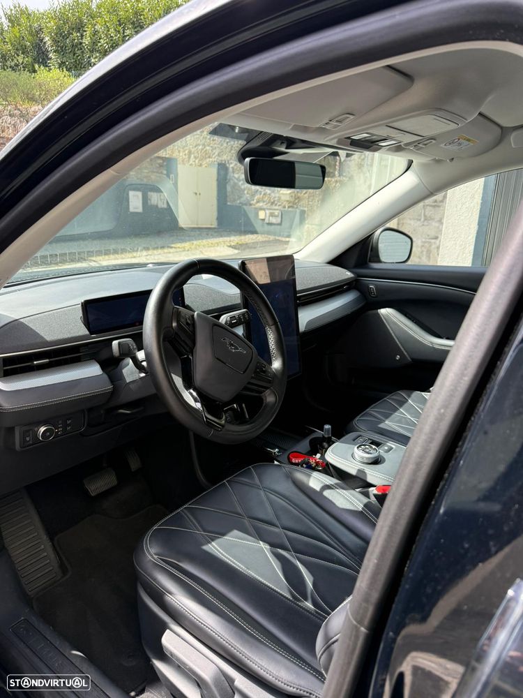 Ford Mustang Mach-E Standard - 15