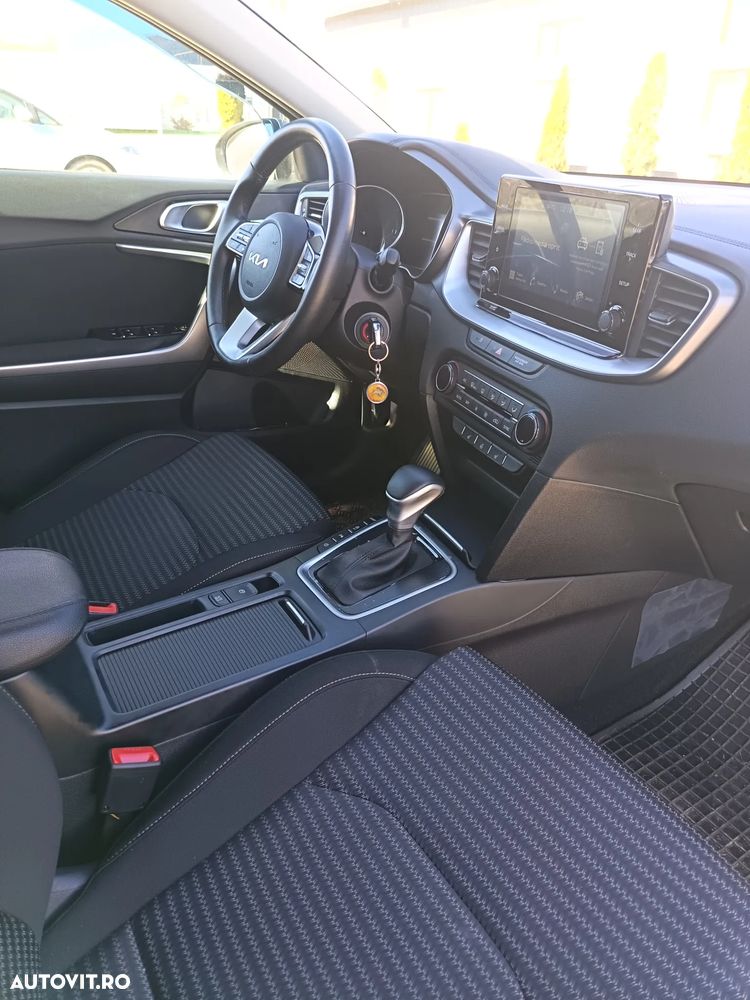 Kia XCeed 1.5 T-GDI 7DCT City - 6